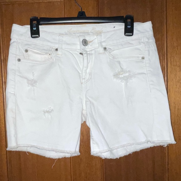 American Eagle Outfitters Pants - 🌺 AMERICAN EAGLE STRETCH DENIM JEAN SHORTS. SIZE 4. 🌺